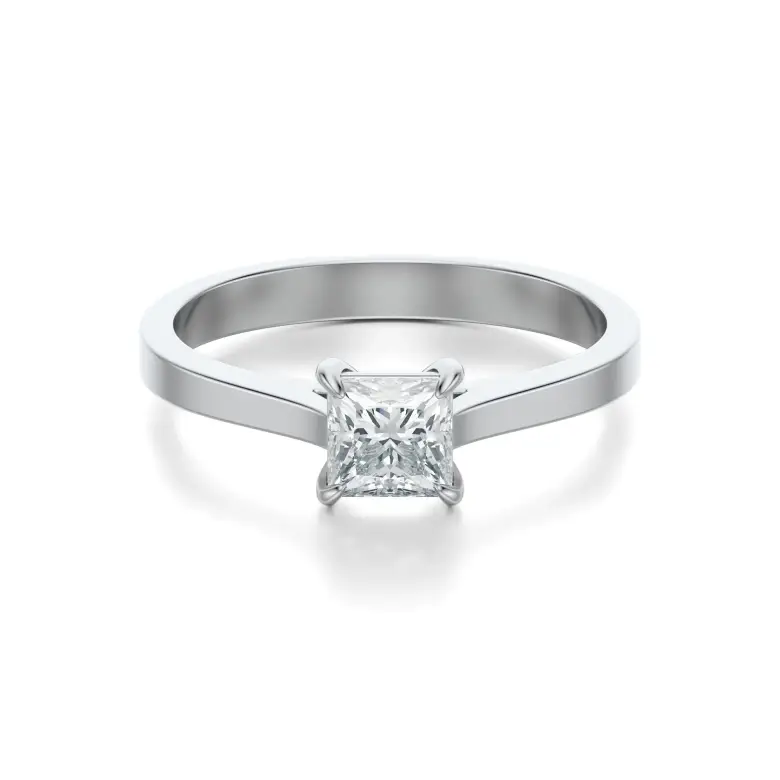 Pierścionek diament szlif princessa